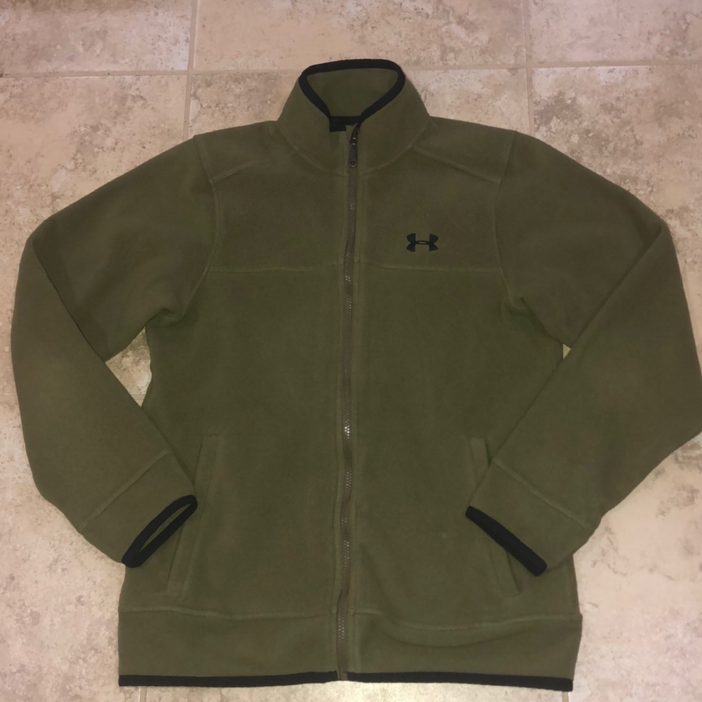 UNDER ARMOUR